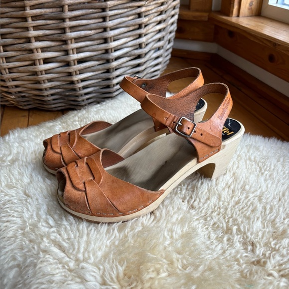 Swedish Hasbeens Leather Peep Toe Clogs - Picture 3 of 12